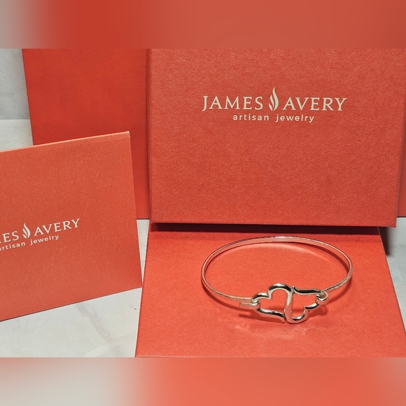Retired James Avery Sterling Connected Hearts Hook-On Bracelet - Picture 1 of 7